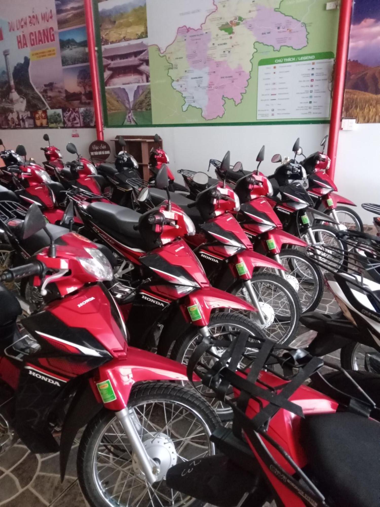Viethung Hostel-Motorbikes For Rental - Tour Lang Lap Exterior photo