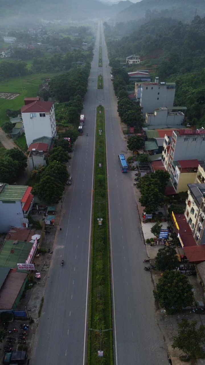 Viet Hung Hostel-Motorbikes-Bus Ticket Lang Lap Exterior photo