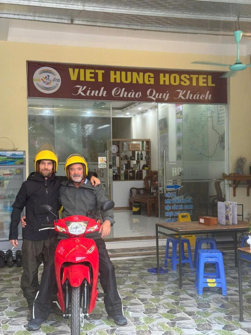 Viet Hung Hostel-Motorbikes-Bus Ticket Lang Lap Exterior photo