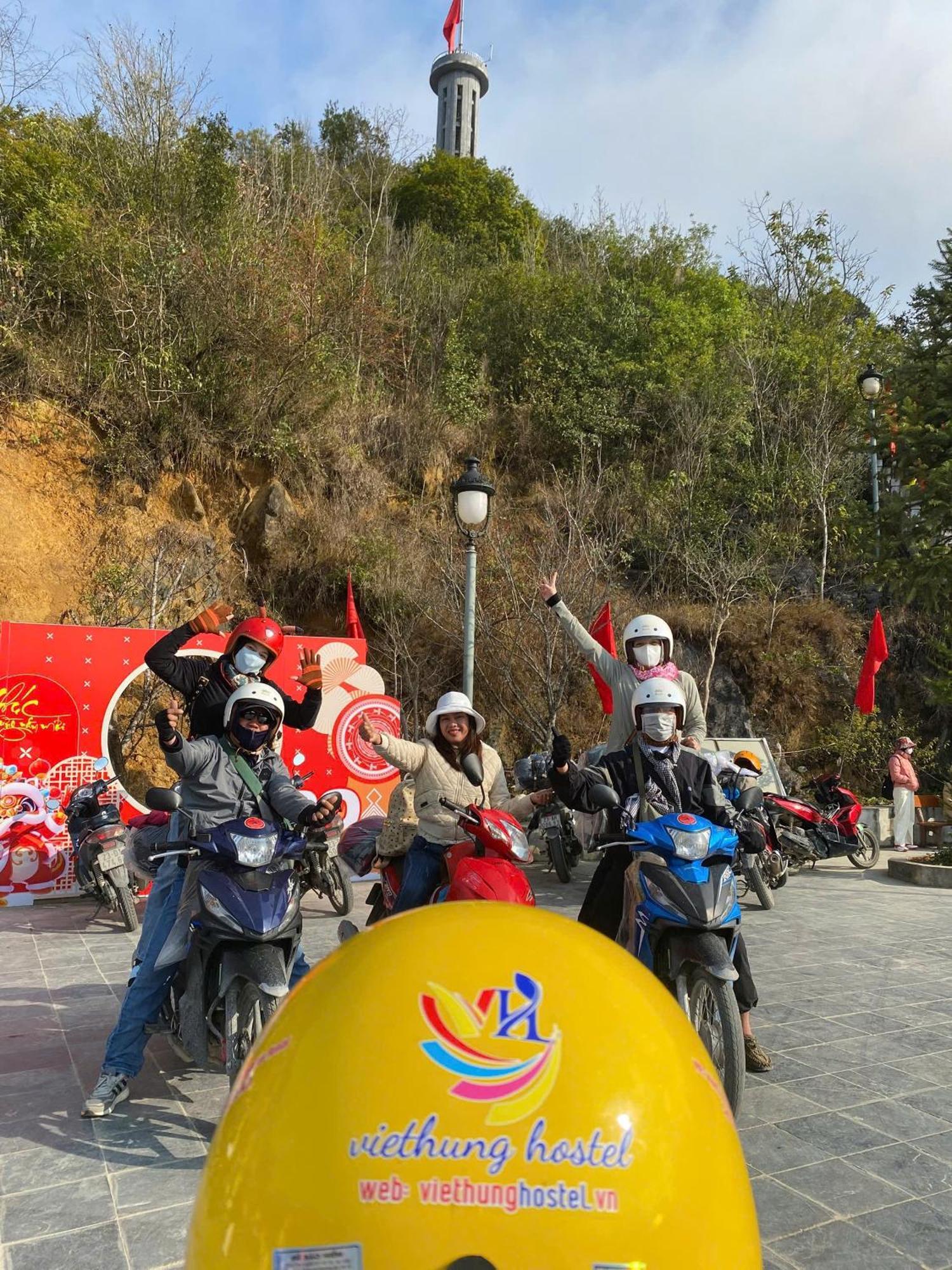 Viethung Hostel-Motorbikes For Rental - Tour Lang Lap Room photo